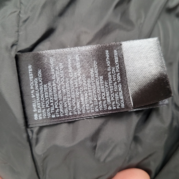 The North  Face  Pseudio  Vest - Picture 14 of 16